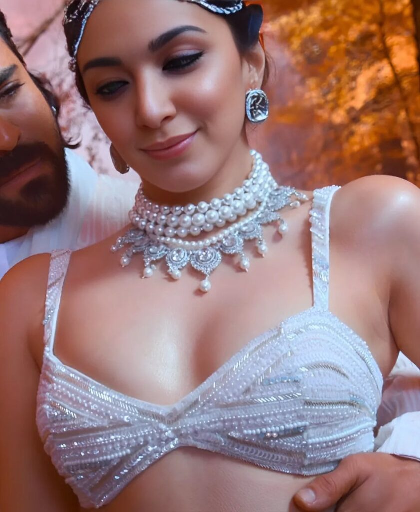 Kiara Advani Hot