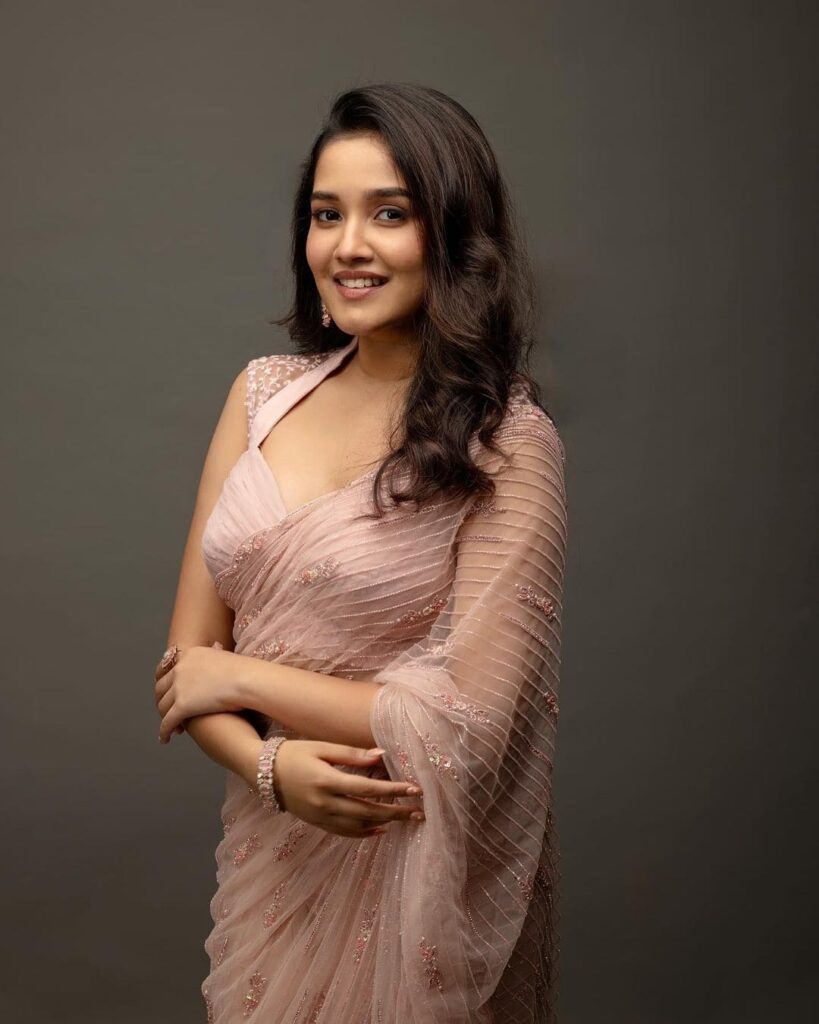 Anikha Surendran Hot