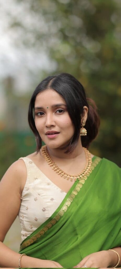 Anikha Surendran Hot