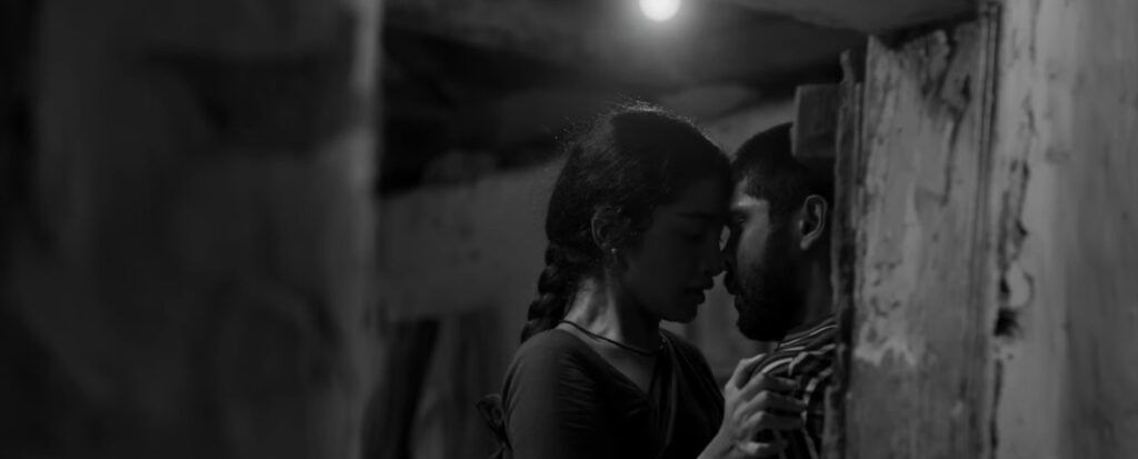 Theekkoluthi Song Lyrics Translation
