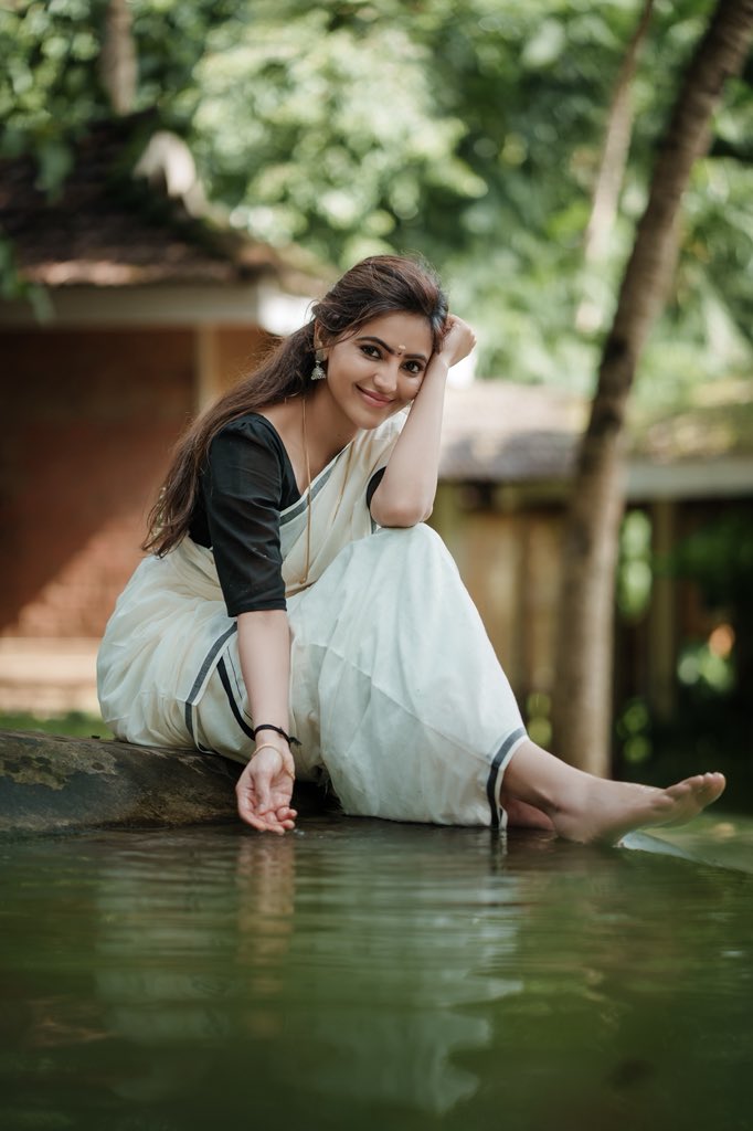 Athulya Ravi Stills
