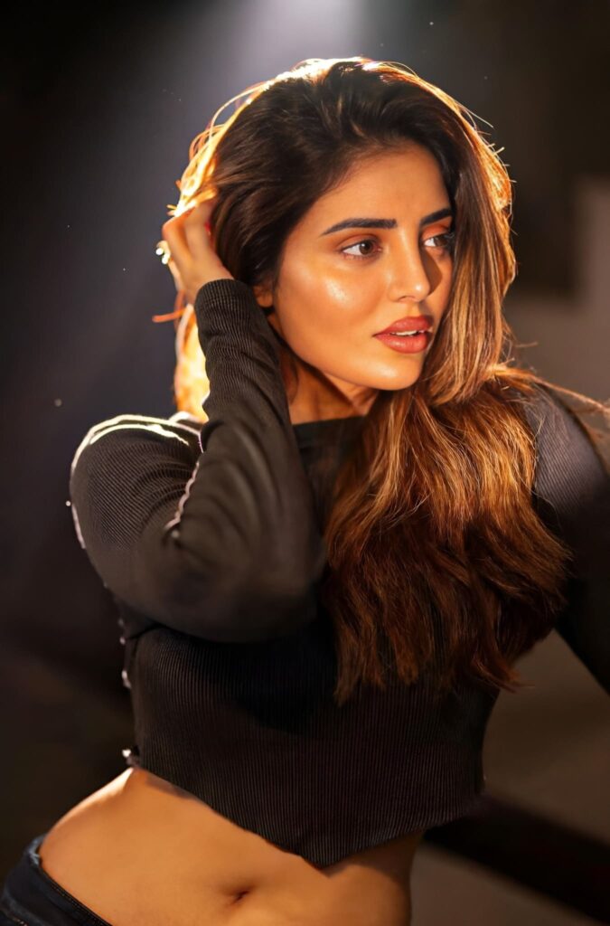 Kushitha Kallapu hot