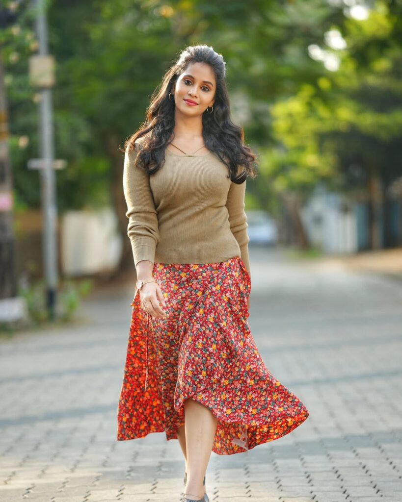 Omg Ponnu song lyrics meaning