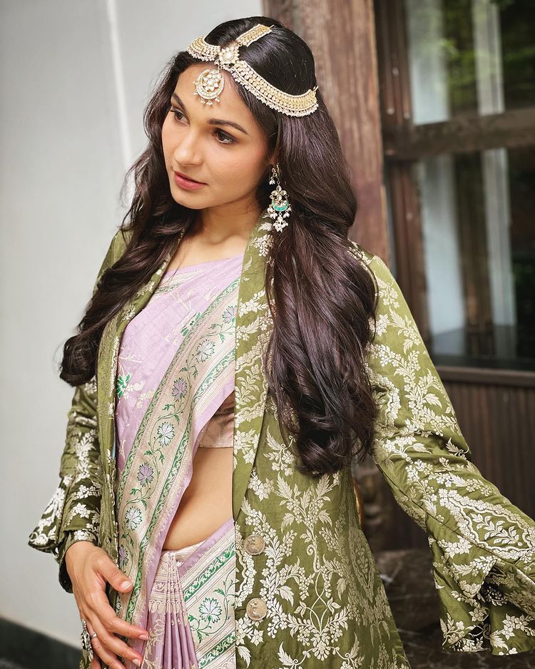 Idhudhan Engal Ulagam song lyrics 