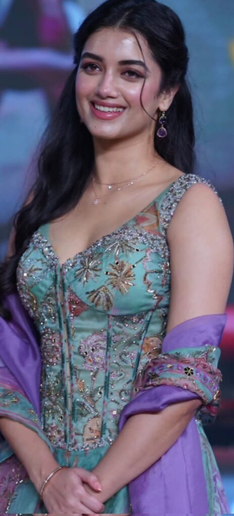 Karmugil Kannazhago song lyrics