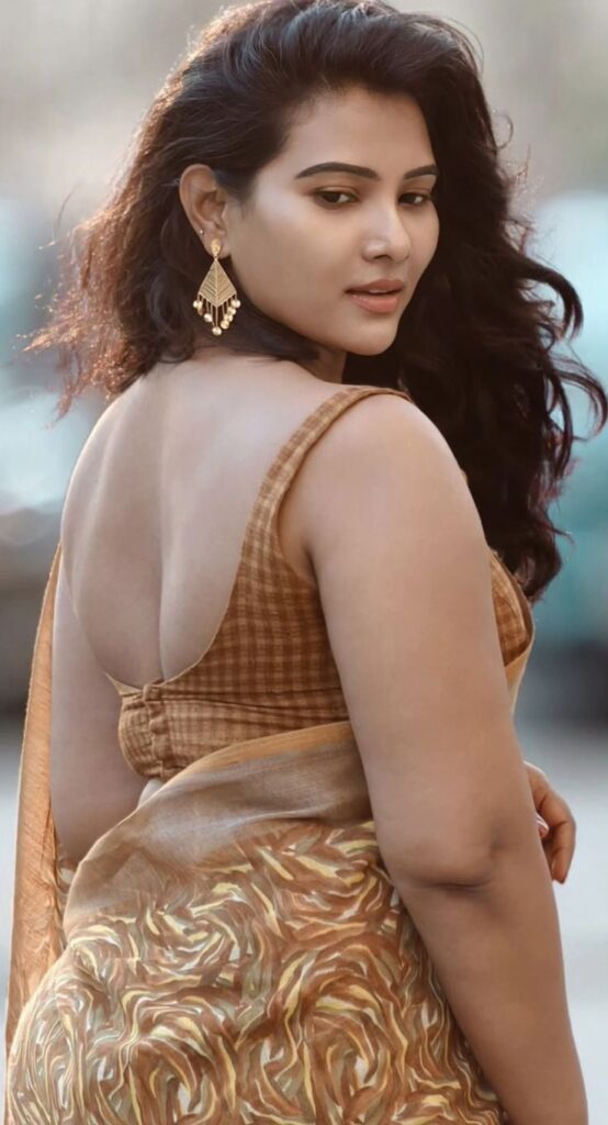 Ooradangum Saamathile Song Lyrics and Translation – Pudhupatti Ponnuthayi 1 Ooradangum Saamathile Song Lyrics