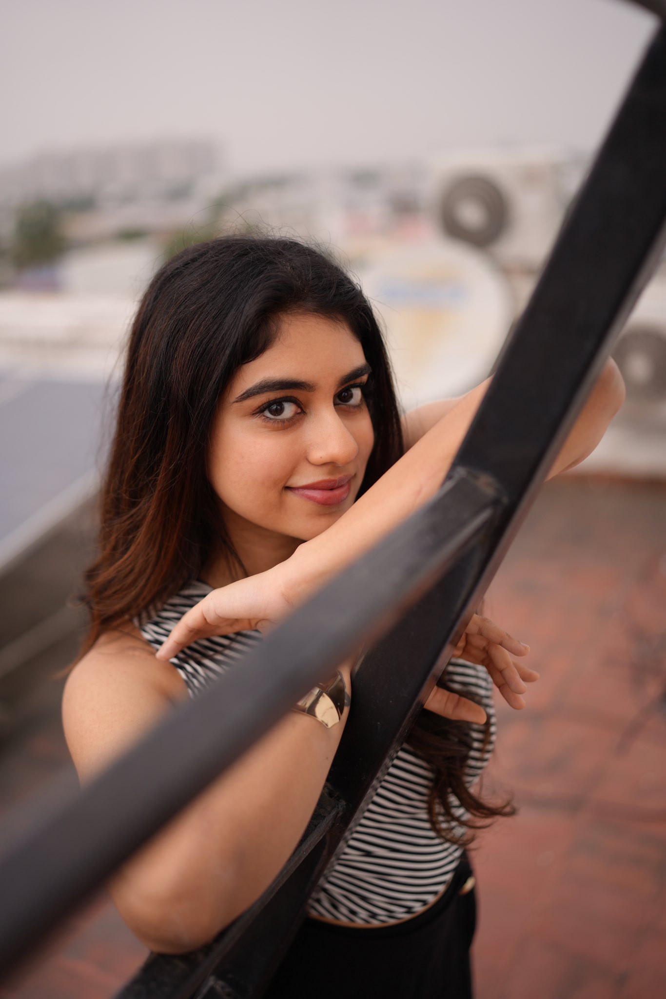 Naan Parthathile Aval Oruthi translation