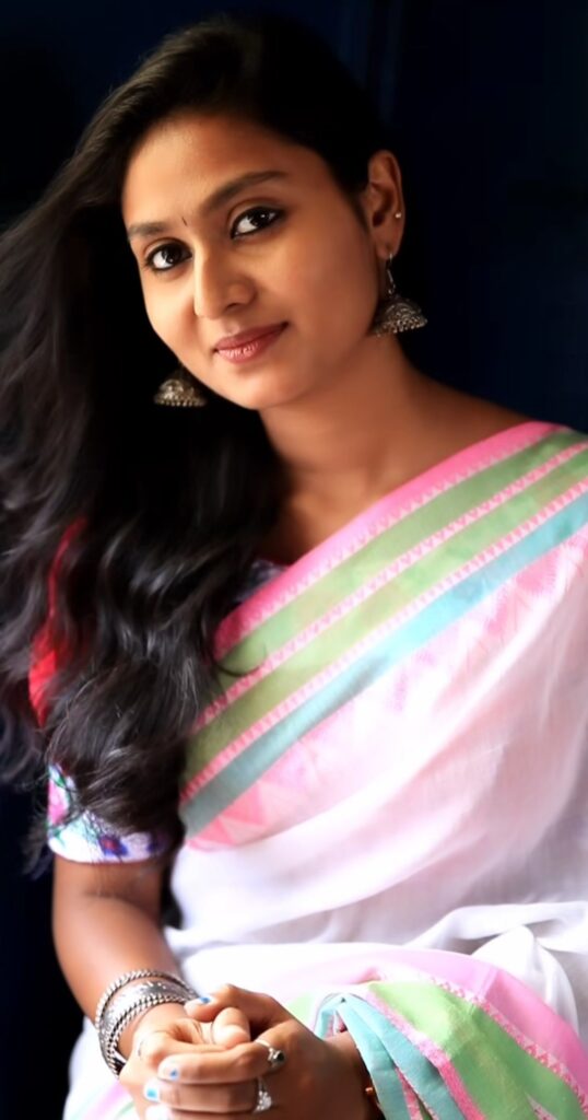 Oru Jeewan Azhaithadhu Song Lyrics