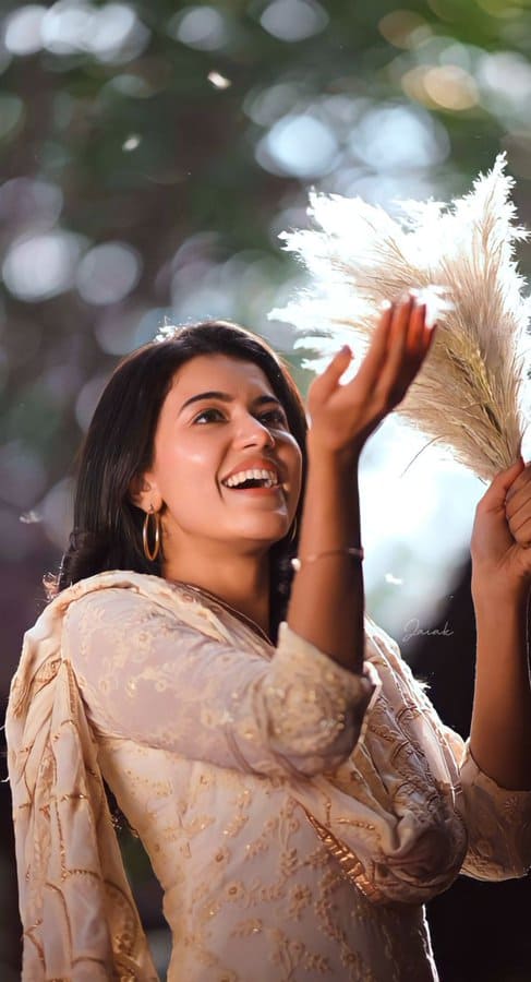 Kannukkul Nooru Nilavaa