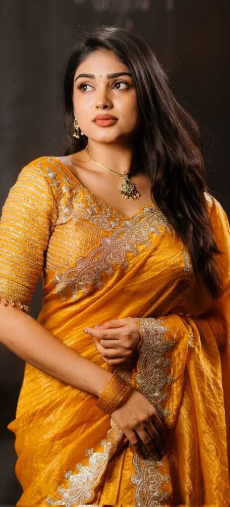 Velli Kolusu Mani Lyrics -Pongi varum Kaveri