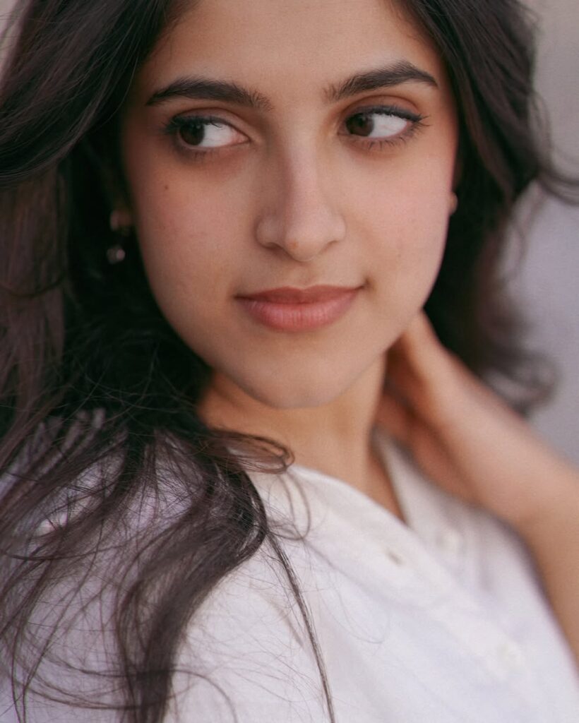 Loveah Sollitalea Song Lyrics